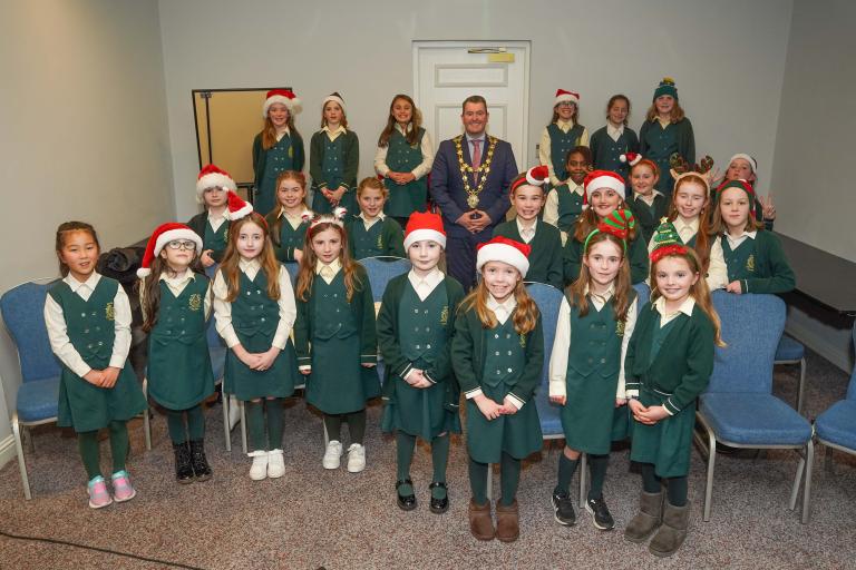 Scoil Íde 3rd Class with the Mayor of the City of Galway, Cllr Peter Keane